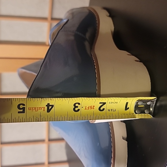 VIONIC Willa Wedge Women's Slip-on Loafer Moc Wedge - Picture 2 of 9